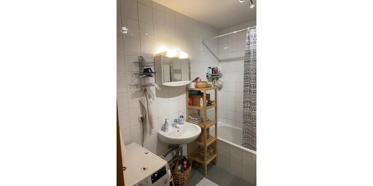Dachgeschoßwohnung Bad Neustadt an der Saale - 2.5 Zimmer, 70 m&sup2;, 895&euro; | Angebot:26632556