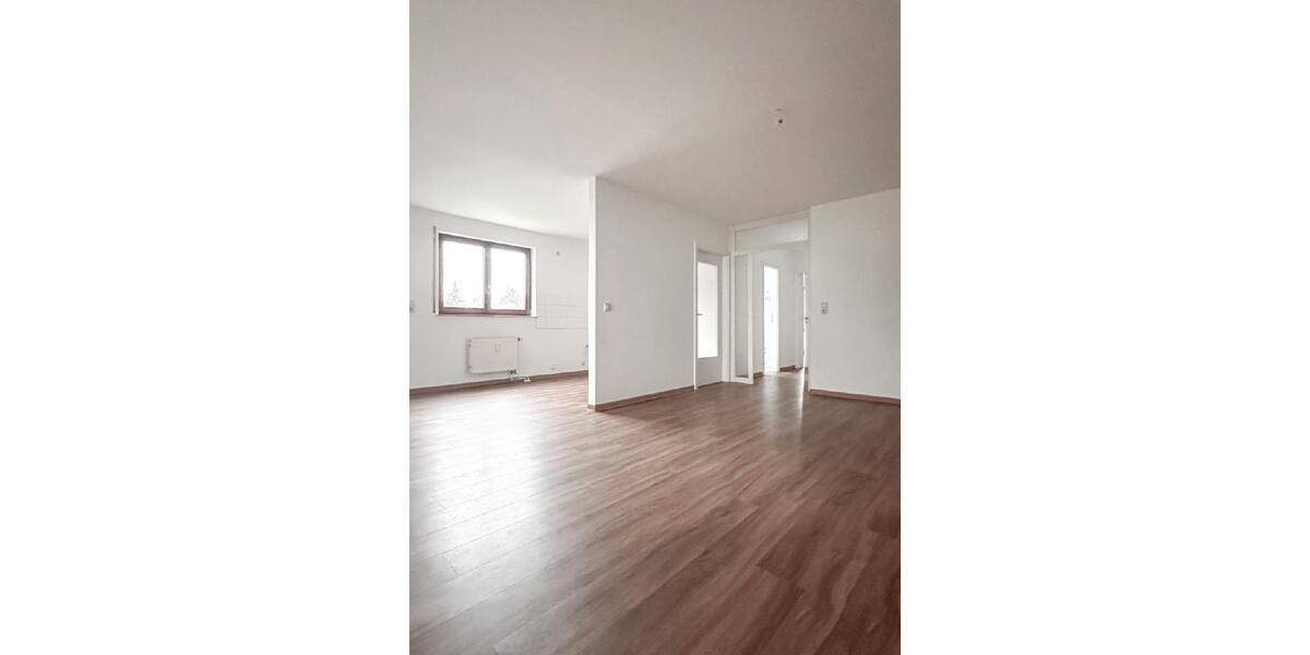 Erdgeschoßwohnung Glauchau - 2 Zimmer, 72 m&sup2;, 460&euro; | Angebot:23294027