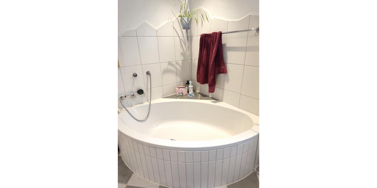 Etagenwohnung Siegen Eiserfeld - 4 Zimmer, 110 m&sup2;, 1.000&euro; | Angebot:24752653