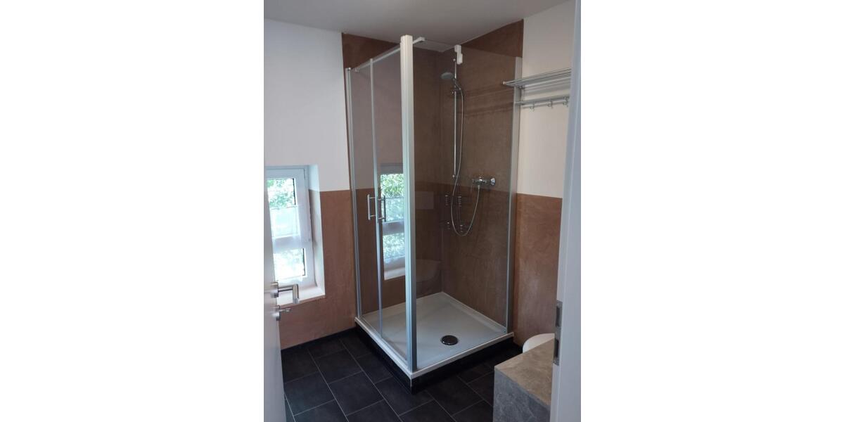 Dachgeschoßwohnung Essenbach - 1 Zimmer, 60 m&sup2;, 500&euro; | Angebot:25296178