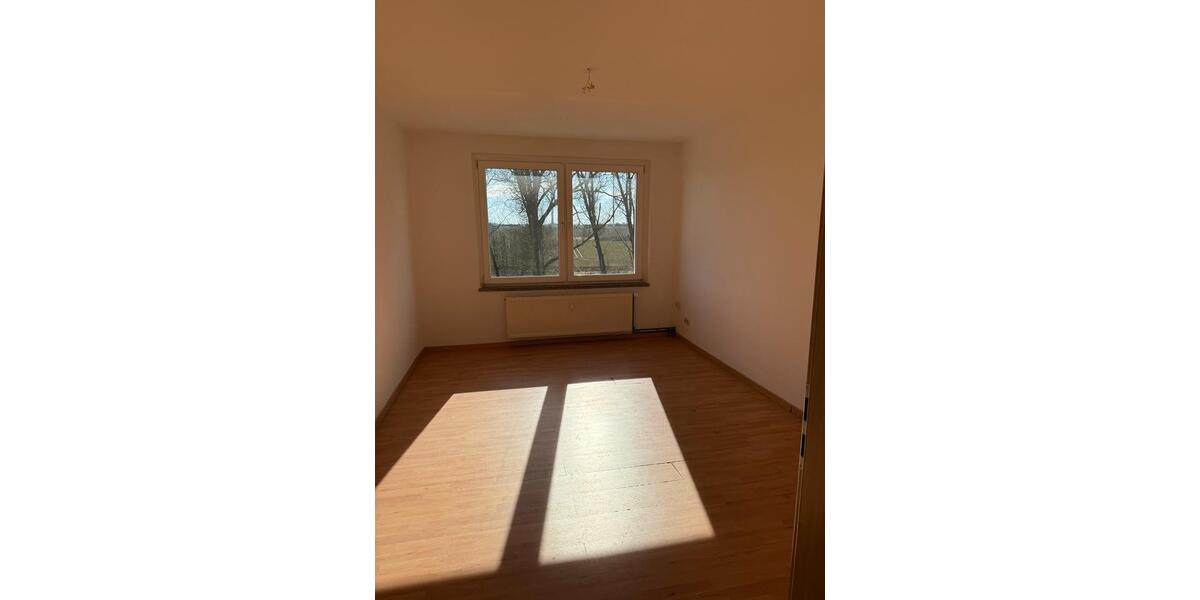Etagenwohnung Tarnow - 3 Zimmer, 59 m&sup2;, 340&euro; | Angebot:25339382