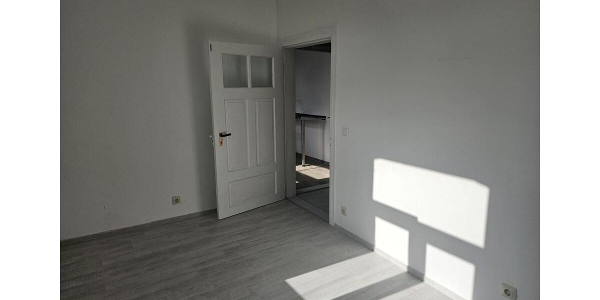 Etagenwohnung Diesdorf - 3.5 Zimmer, 97 m&sup2;, 420&euro; | Angebot:25843384
