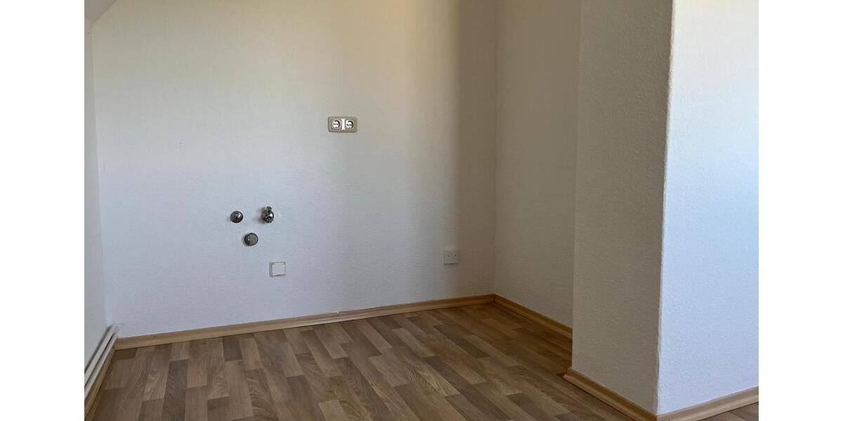 Dachgeschoßwohnung Mittweida - 2 Zimmer, 44 m&sup2;, 260&euro; | Angebot:26646299