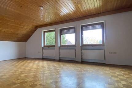 Gemütliche 4-Zimmer-DG-Wohnung 4 zimmer