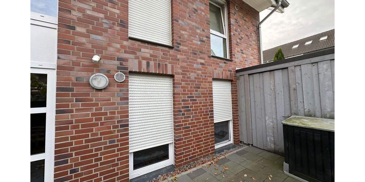 Komfort bei niedrigen Nebenkosten mit Fußbodenheizung, 3xLAN, 2xSat, Lüftung, EEK A, Balkon 2 zimmer