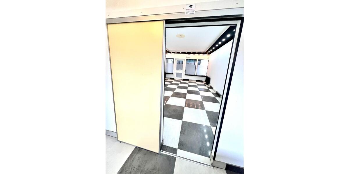 Attraktive Gewerbefläche in Top-Lage von Bad Dürrheim – Ideal für vielfältige Geschäftsideen! zimmer