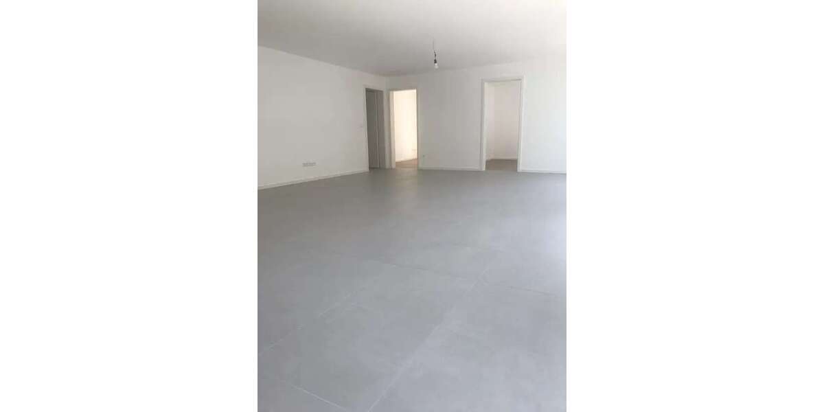 Etagenwohnung Weinheim - 4 Zimmer, 122 m&sup2;, 1.495&euro; | Angebot:27213294