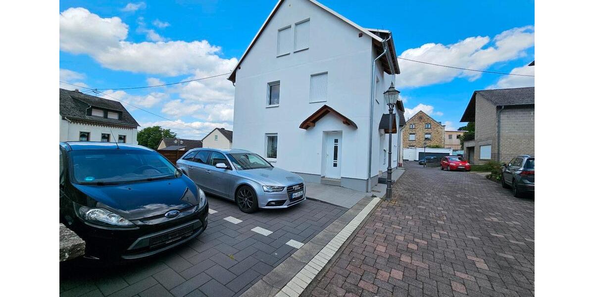 Erdgeschoßwohnung Hillscheid - 3 Zimmer, 80 m&sup2;, 590&euro; | Angebot:24675641