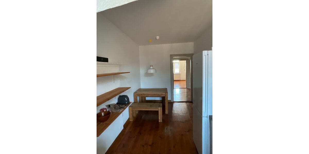 Wohnen auf Zeit Coburg - 3 Zimmer, 150 m&sup2;, 400&euro; | Angebot:26066296