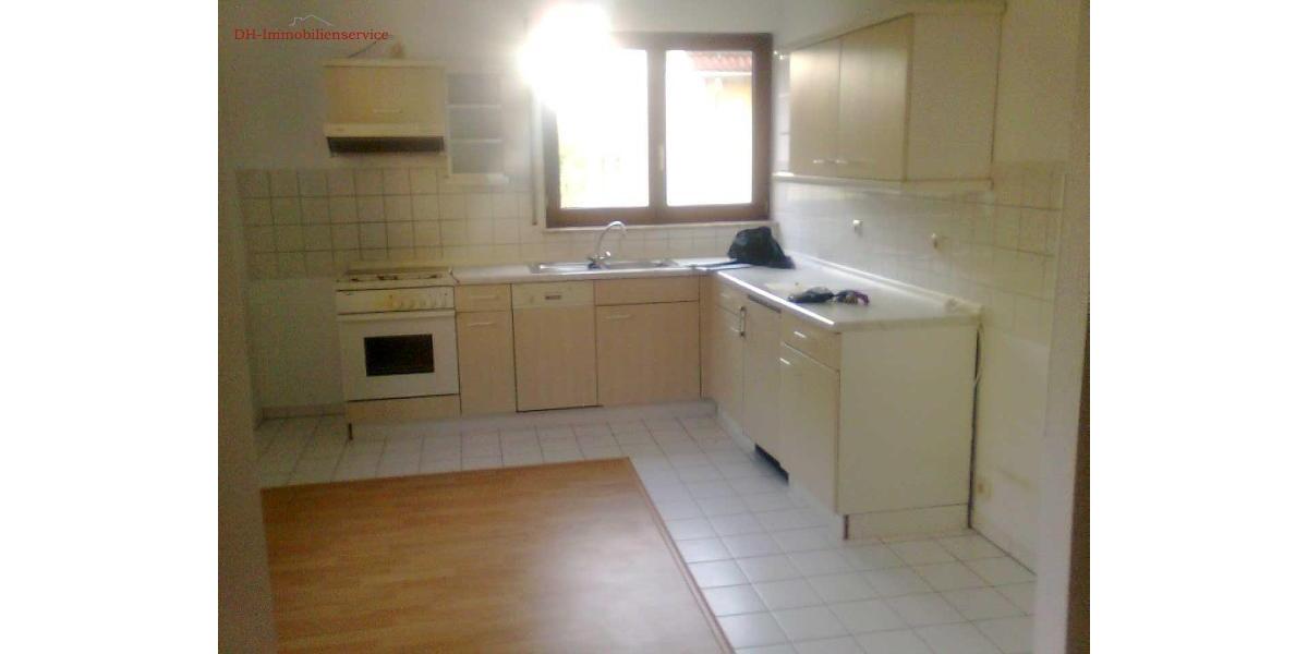 Erdgeschoßwohnung Glauchau - 2 Zimmer, 60 m&sup2;, 400&euro; | Angebot:24601687