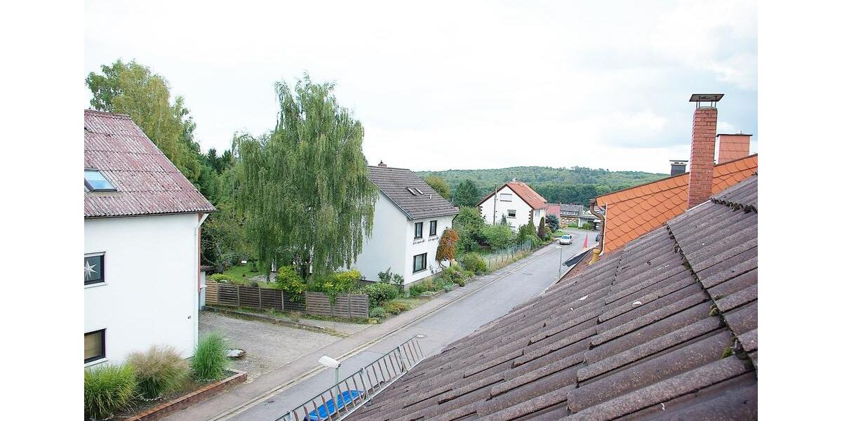 Dachgeschoßwohnung Riegelsberg - 3 Zimmer, 100 m&sup2;, 680&euro; | Angebot:26287855