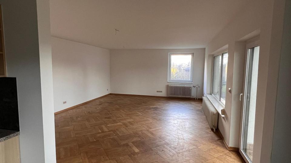 Großzügiges Einfamilienhaus mieten Siebenlehn mit Einliegerwohnung in Alleinlage 7 zimmer