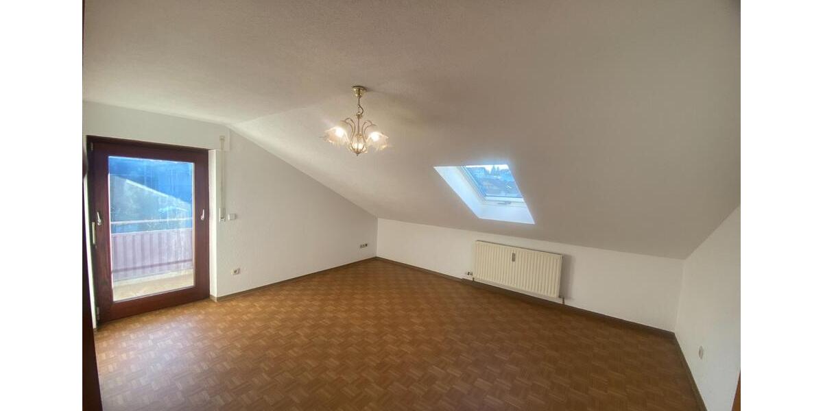Dachgeschosswohnung in 74930 Ittlingen 4 zimmer