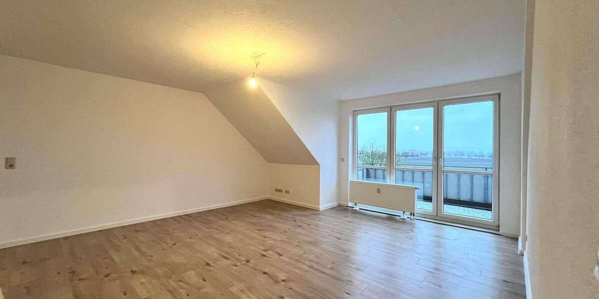 Etagenwohnung Oschersleben - 3 Zimmer, 73 m&sup2;, 476&euro; | Angebot:26092512
