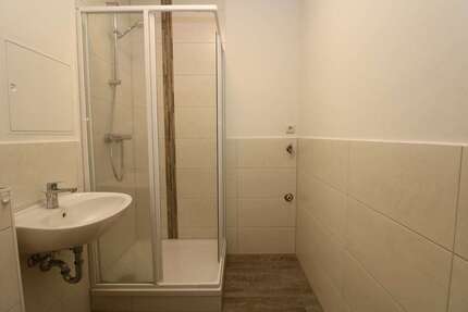 Wohnung zum Mieten in Freiberg 279 € 32.31 m² 1 zimmer