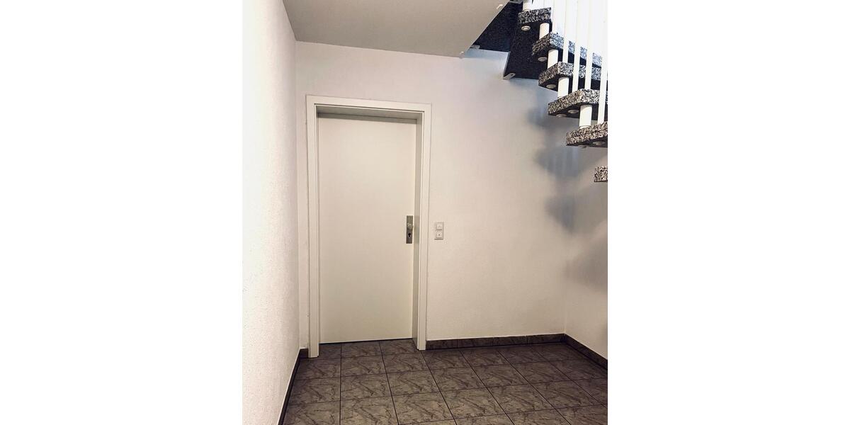 Etagenwohnung Buchen (Odenwald) - 1 Zimmer, 75 m&sup2;, 1.000&euro; | Angebot:26022122