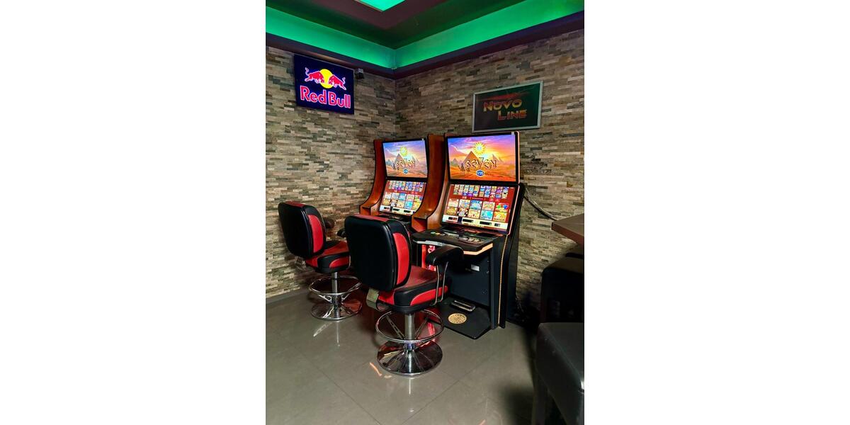 Sehr gut laufende Karaoke-Bar mit Inventarablöse, Hohe Einnahmen! zimmer