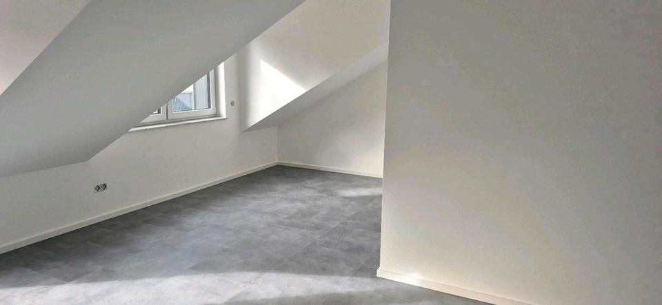 Dachgeschoßwohnung Osburg - 3 Zimmer, 82 m&sup2;, 1.064&euro; | Angebot:25197556