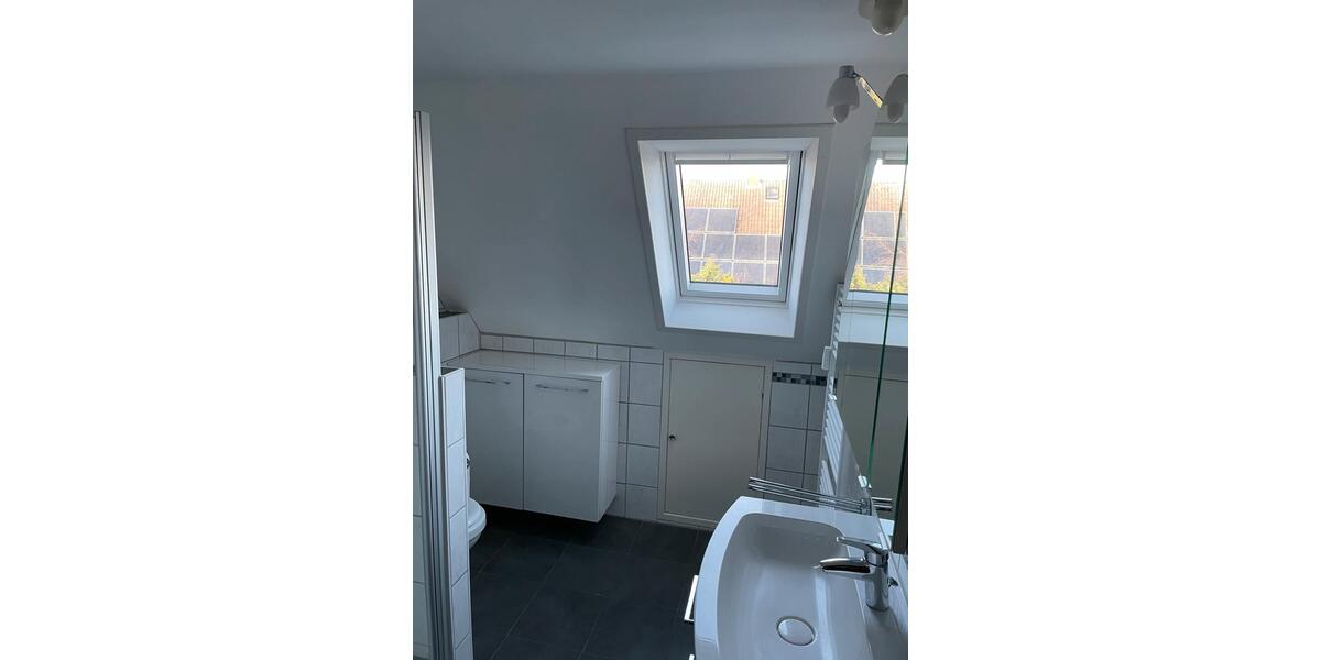 Dachgeschoßwohnung Drochtersen - 5 Zimmer, 110 m&sup2;, 1.400&euro; | Angebot:25992615