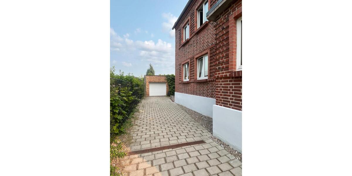 Etagenwohnung Waren (Müritz) - 5 Zimmer, 90 m&sup2;, 750&euro; | Angebot:26637135