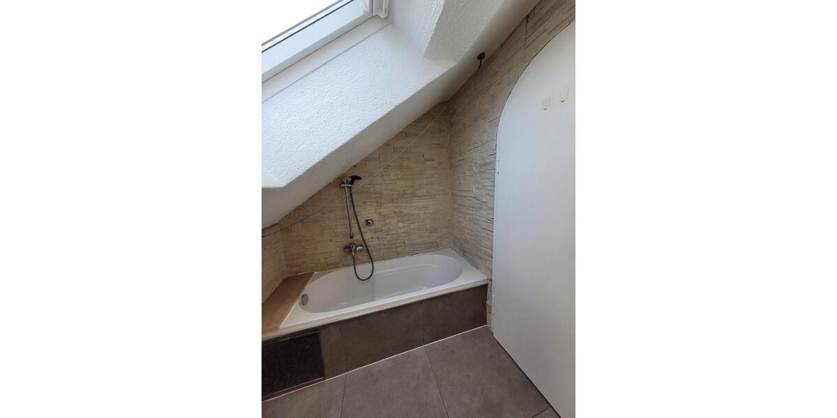 Dachgeschoßwohnung Waiblingen Bittenfeld - 3 Zimmer, 50 m&sup2;, 700&euro; | Angebot:25097395