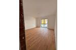 Erstbezug mit Balkon: Schöne, helle 4-Zimmer-Wohnung