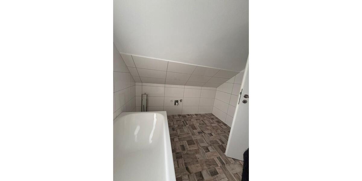 Dachgeschoßwohnung Langenhagen - 2 Zimmer, 45 m&sup2;, 750&euro; | Angebot:26382320