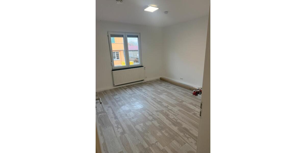 Erdgeschoßwohnung Villingen-Schwenningen Schwenningen - 3 Zimmer, 70 m&sup2;, 1.070&euro; | Angebot:25510138