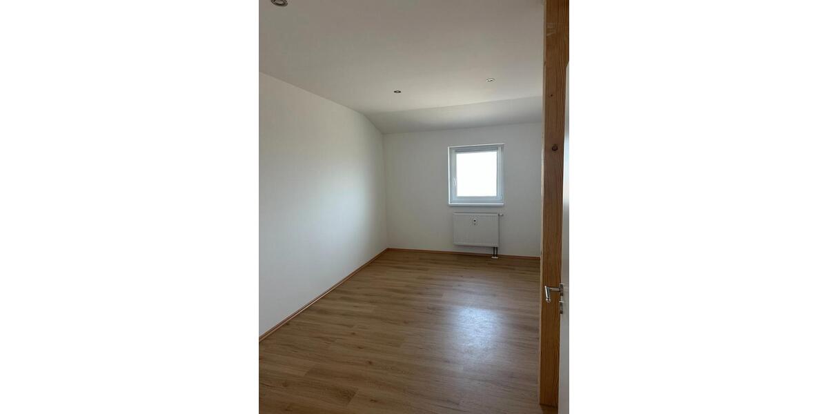 Dachgeschoßwohnung Fulda Aschenberg - 1 Zimmer, 63 m&sup2;, 730&euro; | Angebot:26533075