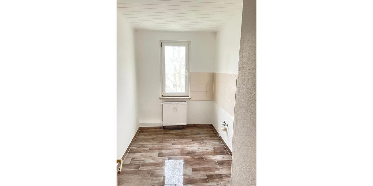 Etagenwohnung Merseburg - 4 Zimmer, 75 m&sup2;, 487&euro; | Angebot:25723598