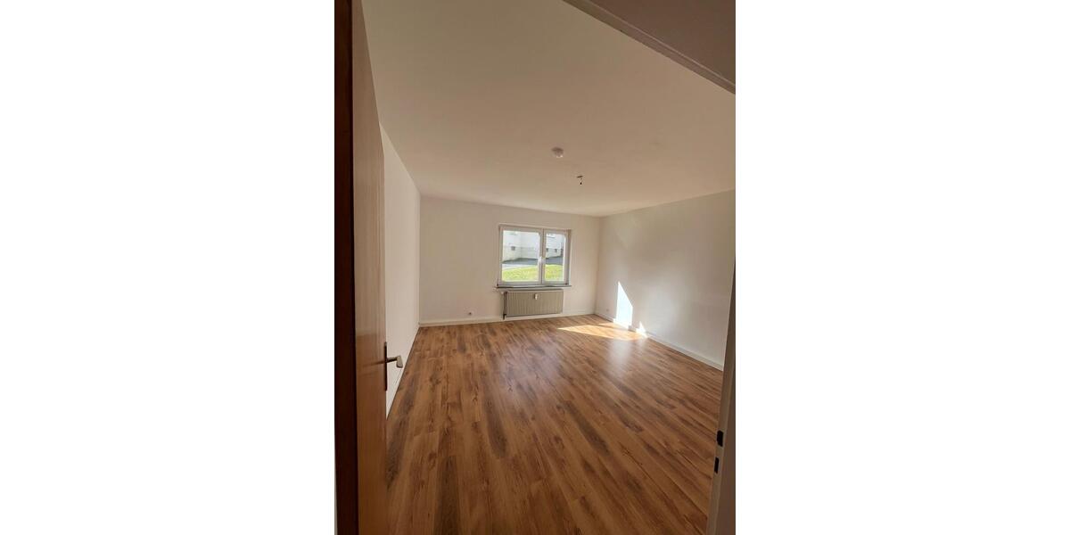 Etagenwohnung Gummersbach - 3 Zimmer, 64 m&sup2;, 550&euro; | Angebot:25491140