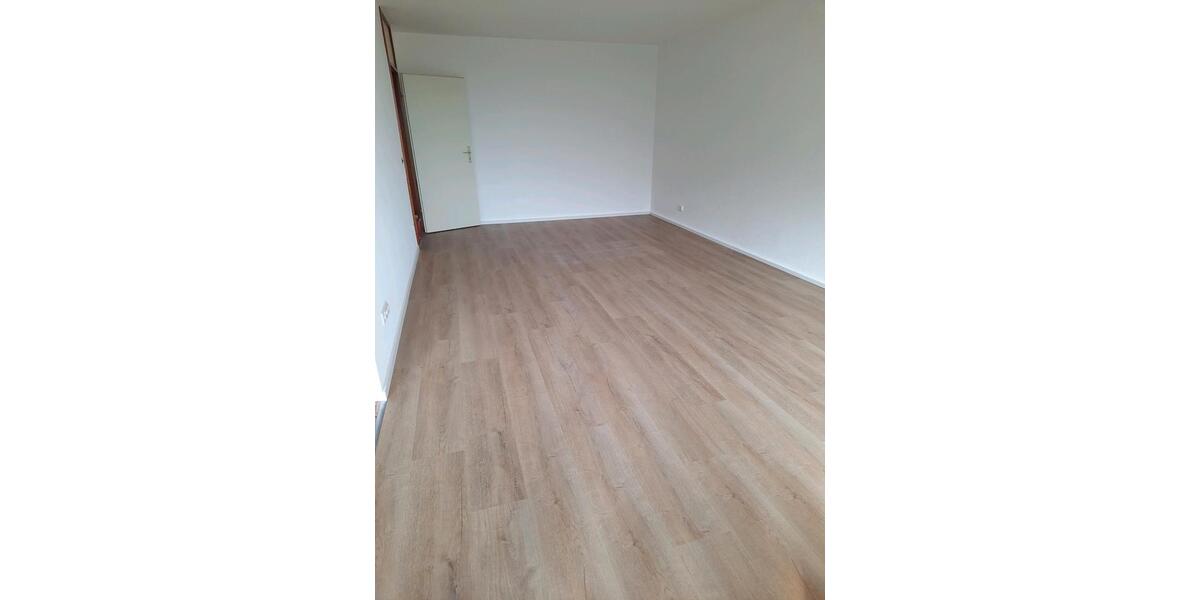 Etagenwohnung Bingen am Rhein - 3 Zimmer, 92 m&sup2;, 1.200&euro; | Angebot:26041424