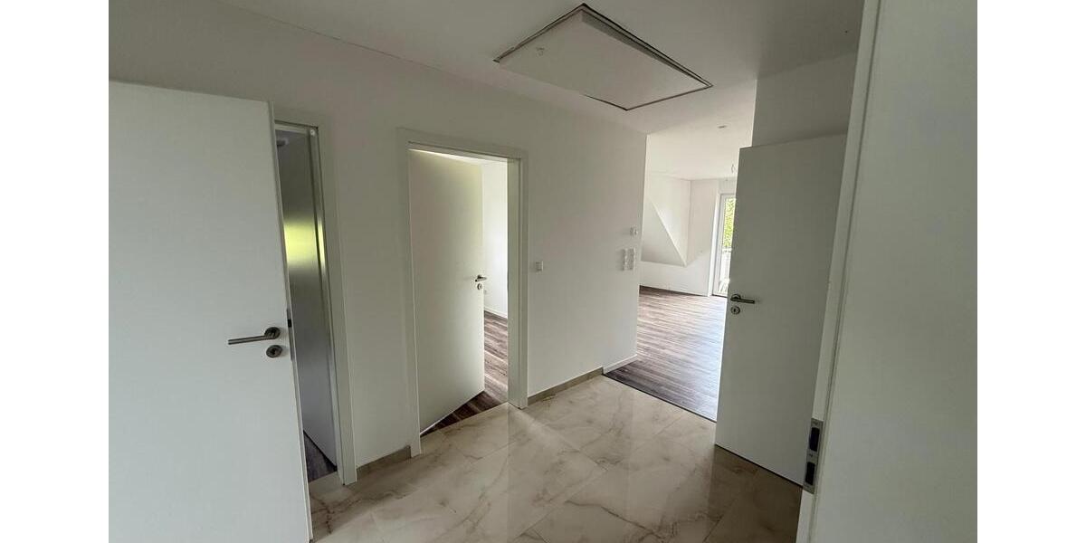 Dachgeschoßwohnung Papenburg - 3 Zimmer, 66 m&sup2;, 700&euro; | Angebot:26049034