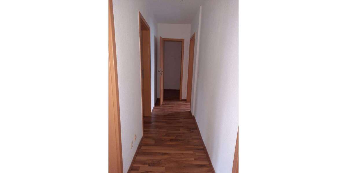 gepflegte 2-Zimmer-Wohnung inkl. Einbauküche ***1 Monat Kaltmietenfrei*** - Dachgeschoßwohnung Burg | Angebot:9601438