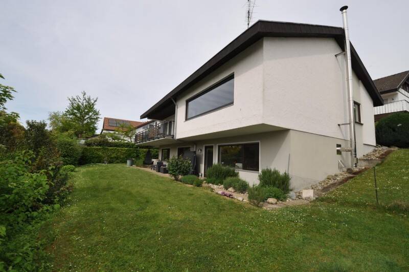 Etagenwohnung Gaienhofen-Hemmenhofen Hemmenhofen - 4 Zimmer, 131 m&sup2;, 1.450&euro; | Angebot:26545146