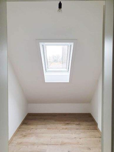 Etagenwohnung Gersdorf - 3 Zimmer, 67 m&sup2;, 400&euro; | Angebot:26139322