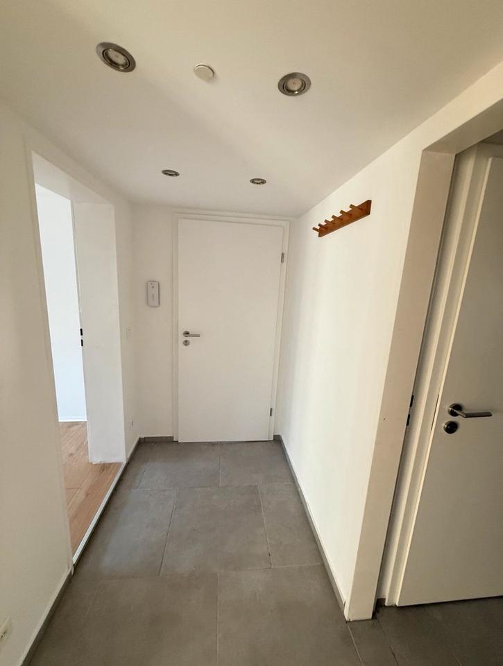 Sanierte 3.5-Zi-Souterrain-Wohnung ab sofort verfügbar zimmer