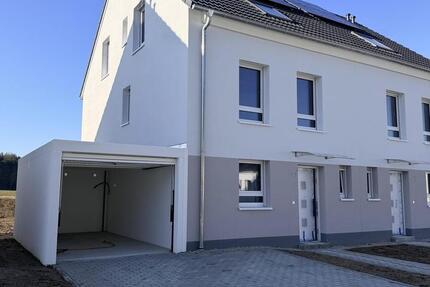 Haus Roth - 5 Zimmer, 148 m&sup2;, 1.700&euro; | Angebot:25231250