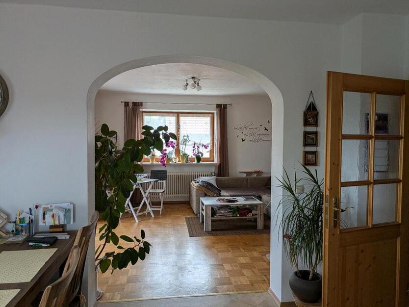 3-Zimmer Wohnung in Isen frühestens ab 01.12.25 zu vermieten zimmer