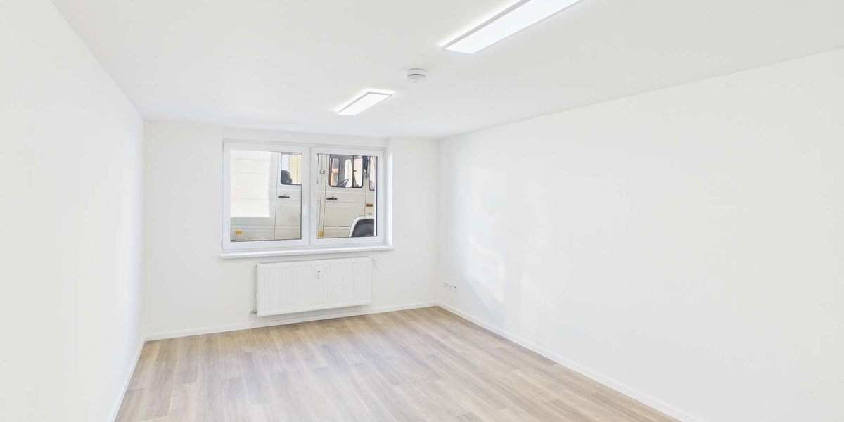 Kompakte Erdgeschosswohnung mit Stellplatz – frisch saniert inkl. Einbauküche - Erdgeschoßwohnung Magdeburg Salbke | Angebot:25717448