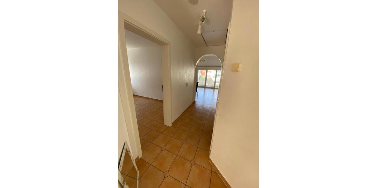 Dachgeschoßwohnung Mörfelden-Walldorf Walldorf - 3 Zimmer, 84 m&sup2;, 1.550&euro; | Angebot:25449482