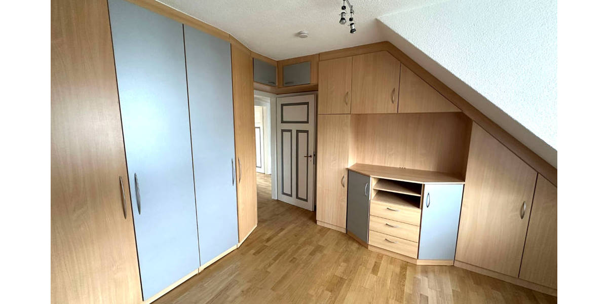 GLOBAL INVEST SINSHEIM | Tolle, frisch renovierte 3-Zimmer-Gründerzeitwohnung in Sinsheim 3 zimmer