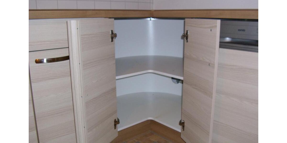 Sehr schöne Dachgeschosswohnung mit großem Balkon 2 zimmer