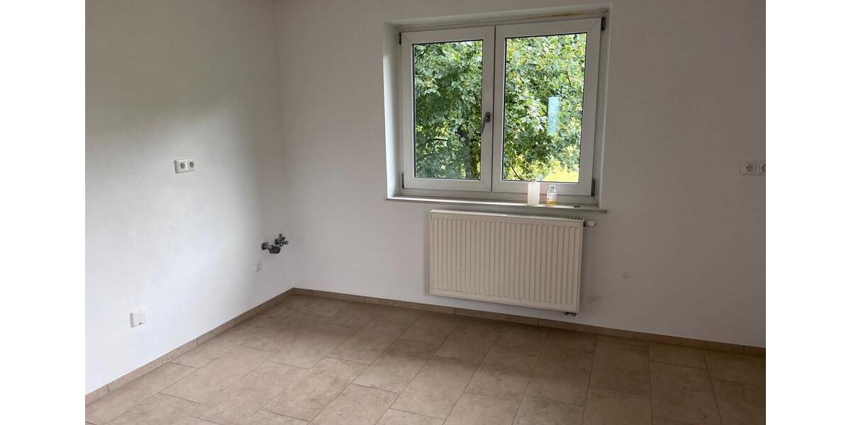 Etagenwohnung Schaufling - 3 Zimmer, 85 m&sup2;, 600&euro; | Angebot:25764446