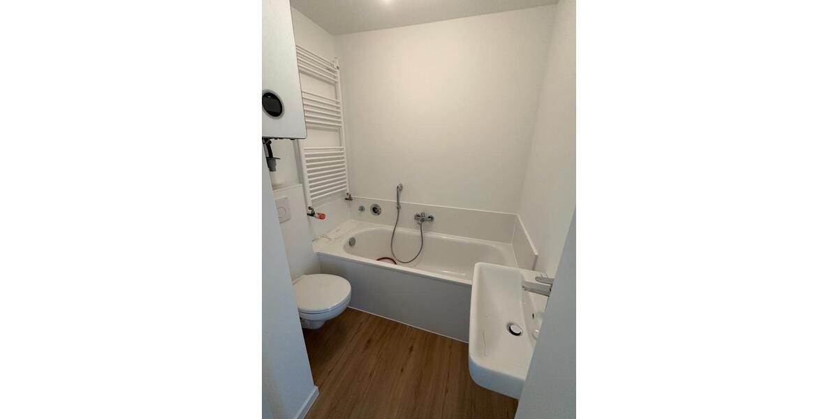 Etagenwohnung Unkel - 3 Zimmer, 105 m&sup2;, 1.100&euro; | Angebot:26692694