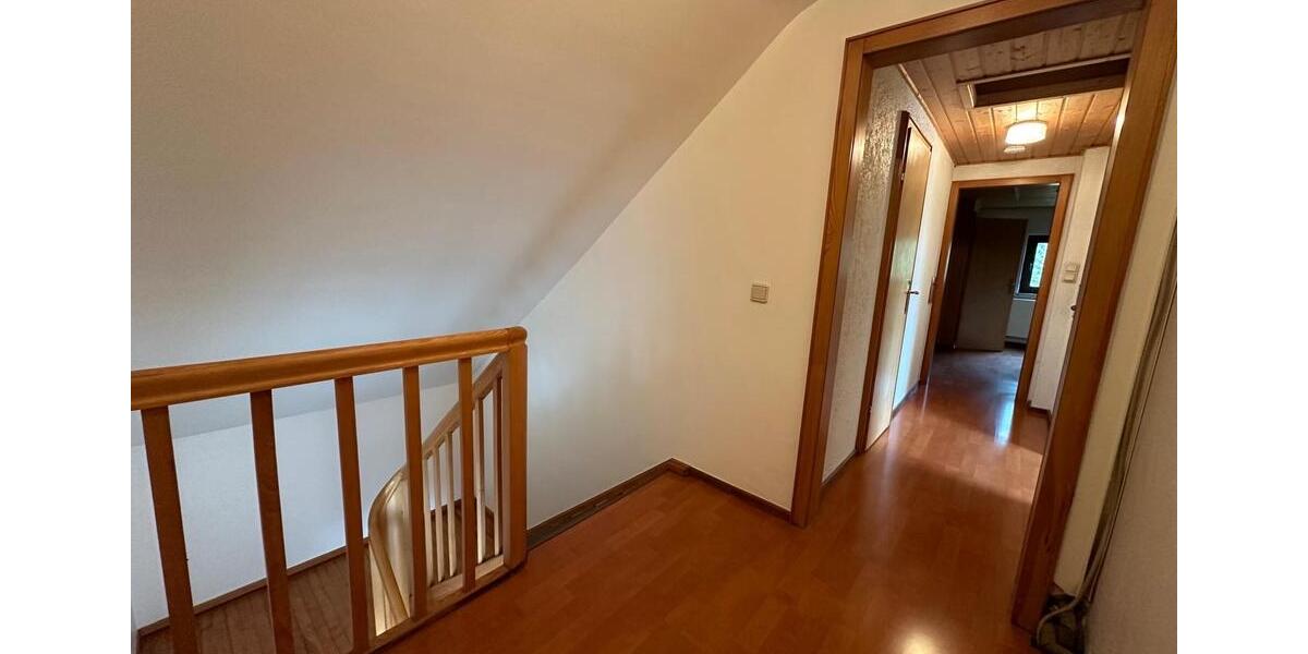 Dachgeschoßwohnung Saarbrücken St. Arnual - 2 Zimmer, 37 m&sup2;, 577&euro; | Angebot:24755169
