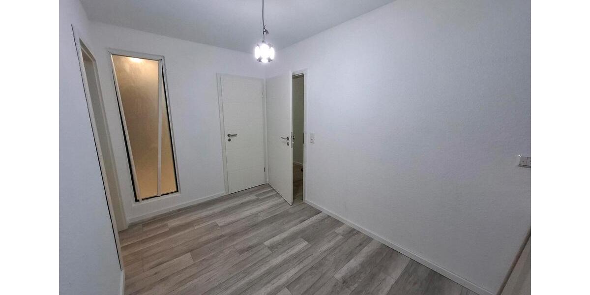 Erdgeschoßwohnung Kirn - 4 Zimmer, 125 m&sup2;, 875&euro; | Angebot:25965343