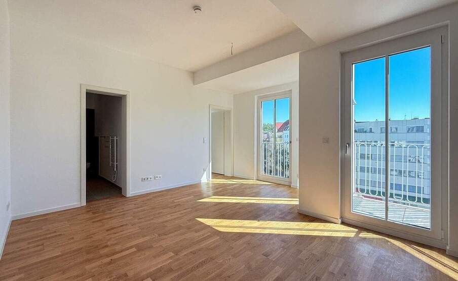 Schlau und effizient geschnittene Wohnung - Bodentiefe Fenster, viel Licht und mitten in der Stadt 2 zimmer