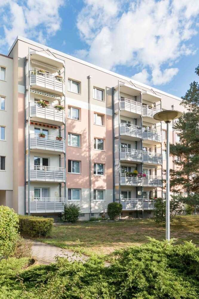 Wohnung zum Mieten in Hoyerswerda 271 € 49.39 m²