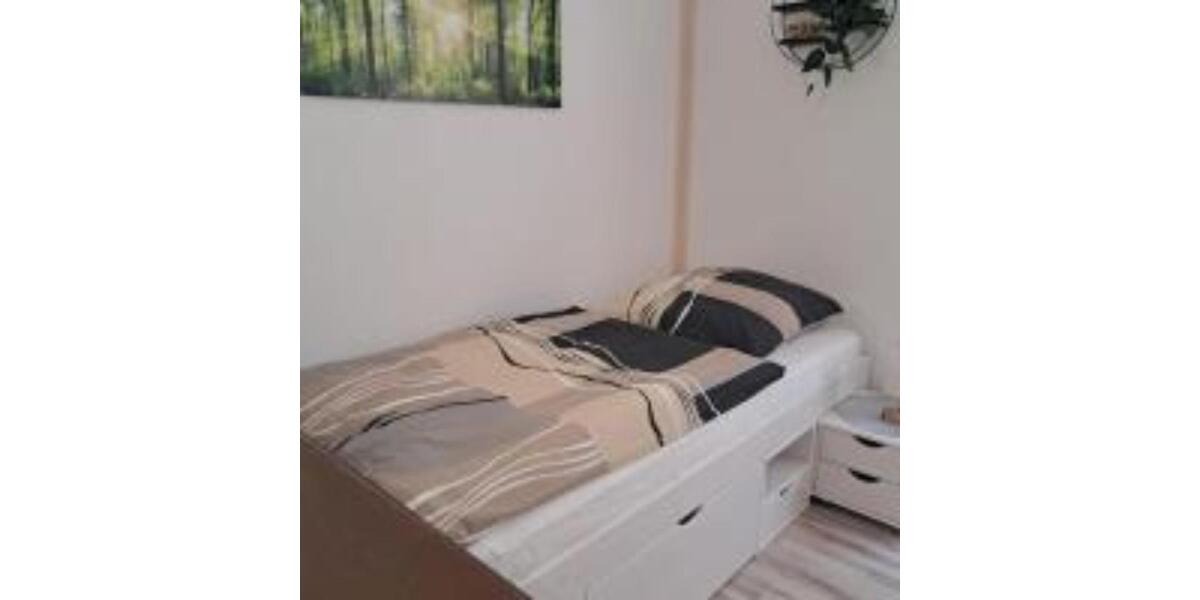 Wohnen auf Zeit Radebeul - 3 Zimmer, 80 m&sup2;, 120&euro; | Angebot:23571846